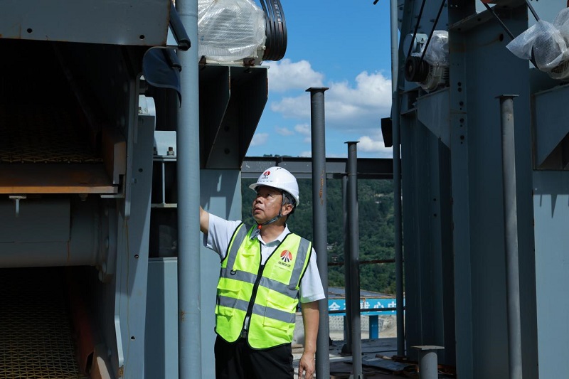 李河偉：項目建設(shè)一線的“多面手”