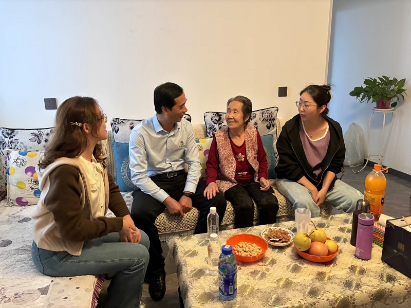 溫情重陽 愛在身邊——物貿(mào)公司工會在行動