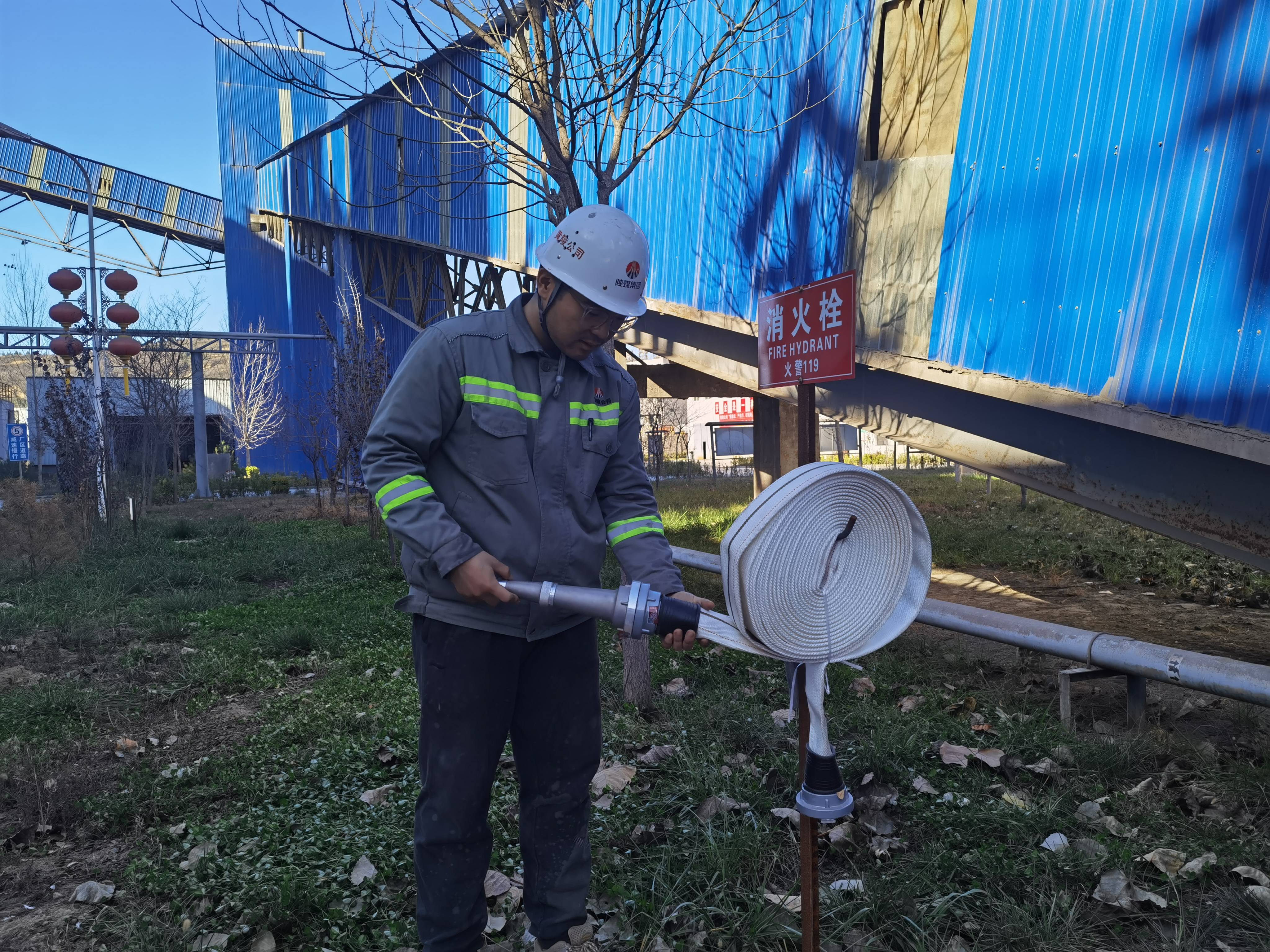 黃陵公司:勞動競賽正當(dāng)時 齊心協(xié)力保安全