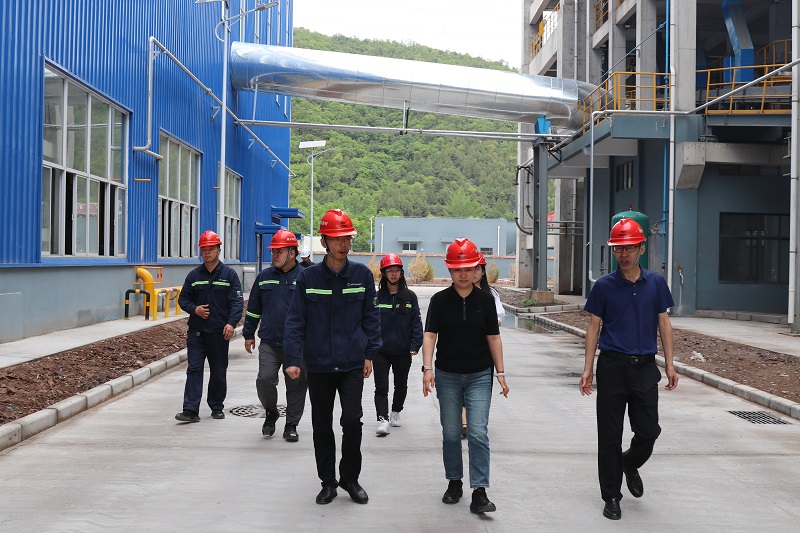 杜永康到黃陵新材公司調(diào)研