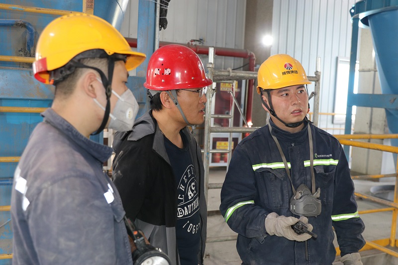 黃陵新材公司:牢固織密雨季防護(hù)網(wǎng) 雙階督查筑牢安全線