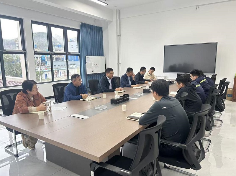 郭正亮到黃陵新材公司督導檢查安全環保工作